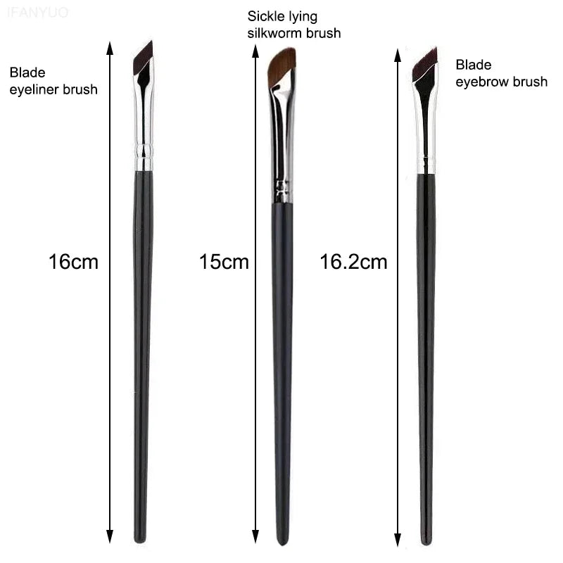 Elevate Your Eyeliner Game with the Ultra Thin Blade Eyeliner Brush - Perfect for Precise Detailing and Flawless Brows